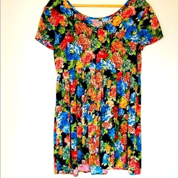 Forever 21 Short-Sleeve Floral Peasant Top, (L) - Picture 14 of 14